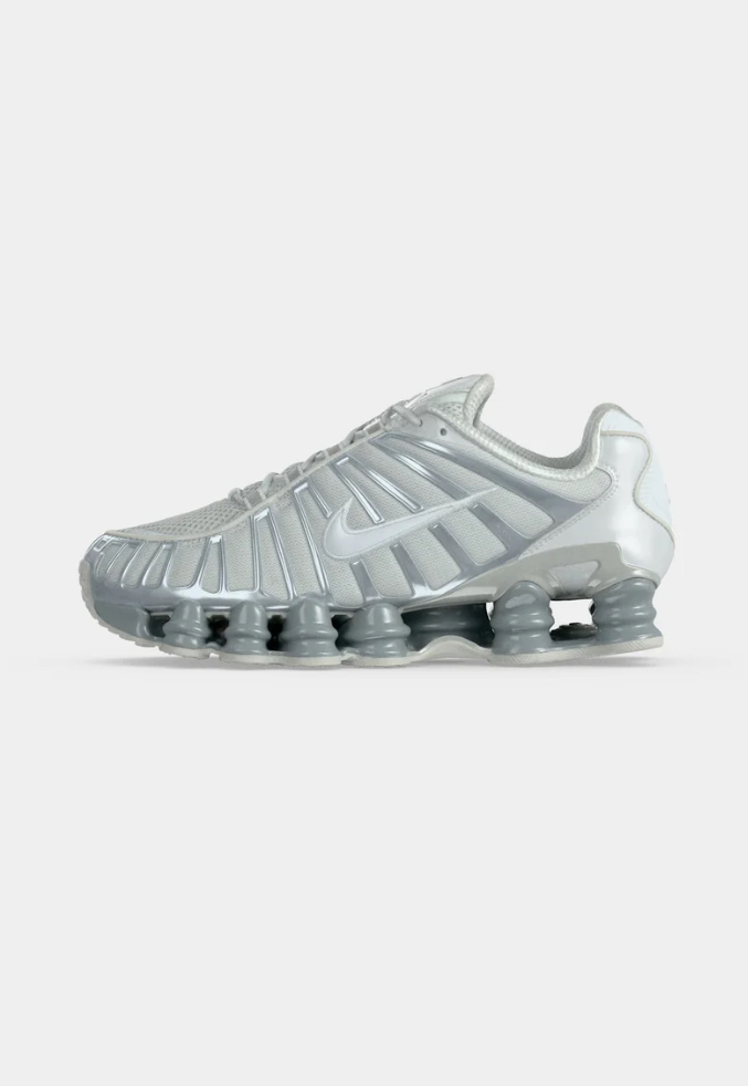 Nike Show TL Platinum Chrome — sneakers authentiques Paris Île-de-France KingOffShoes