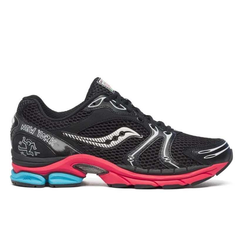 Saucony ProGrid Triumph 4 New York noir rouge bleu — sneakers authentiques Paris Île-de-France KingOffShoes